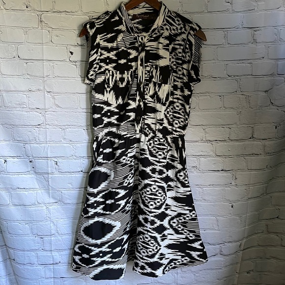 Speed Control Black & White Aztec Print Mini Dress Size S - Picture 1 of 5